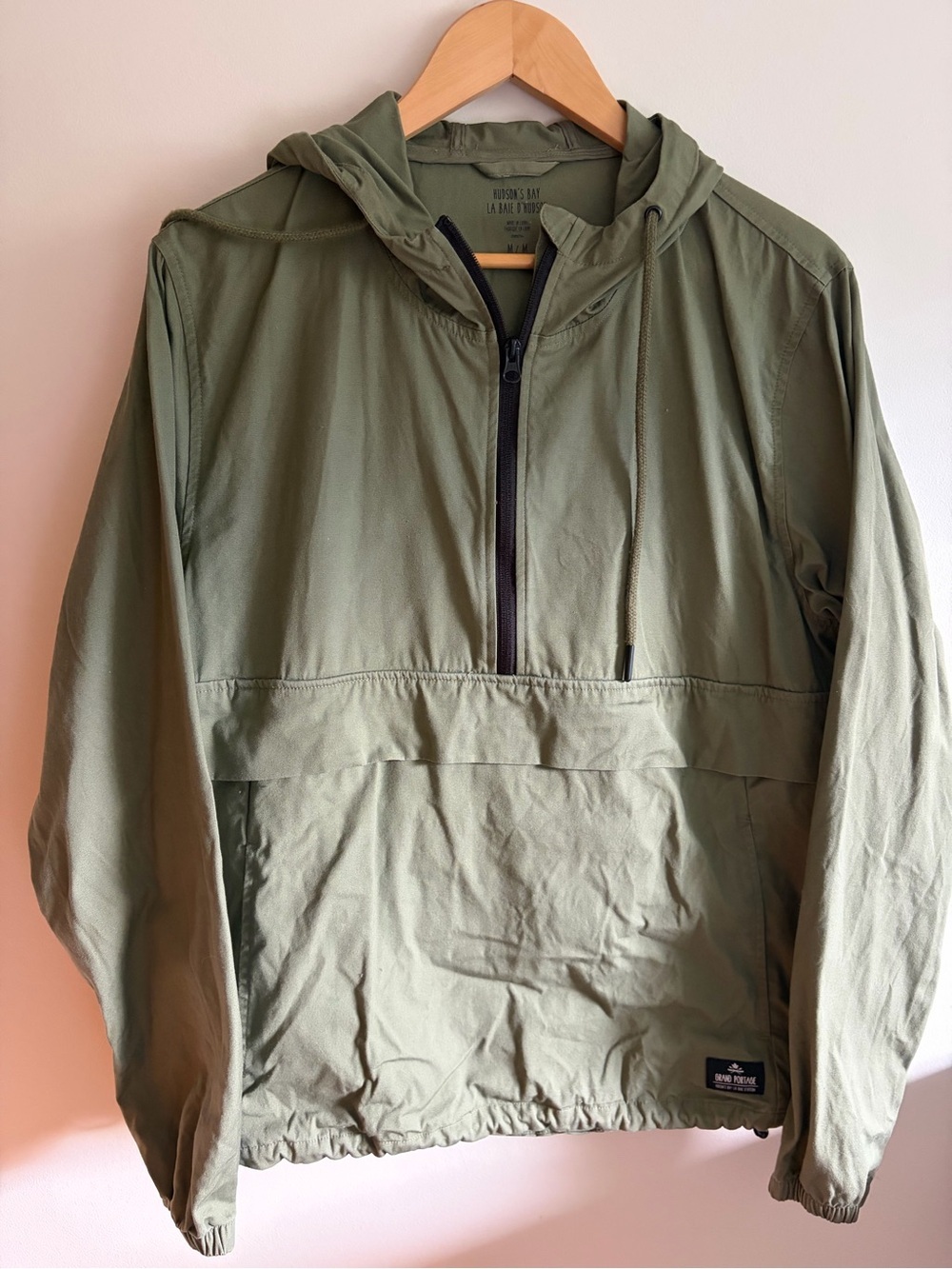 HUDSON’S BAY - size medium Grand Portage men's quarter-zip windbreaker anorak